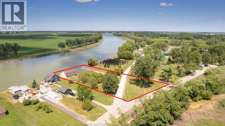 Property Photo:  21240 Dockside  ON N0P 1L0 