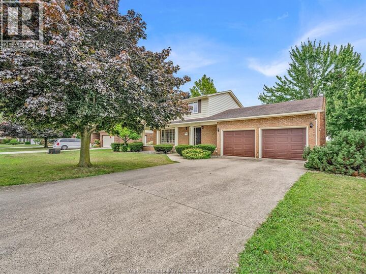 Property Photo:  132 Lydia  ON N9V 2Y9 
