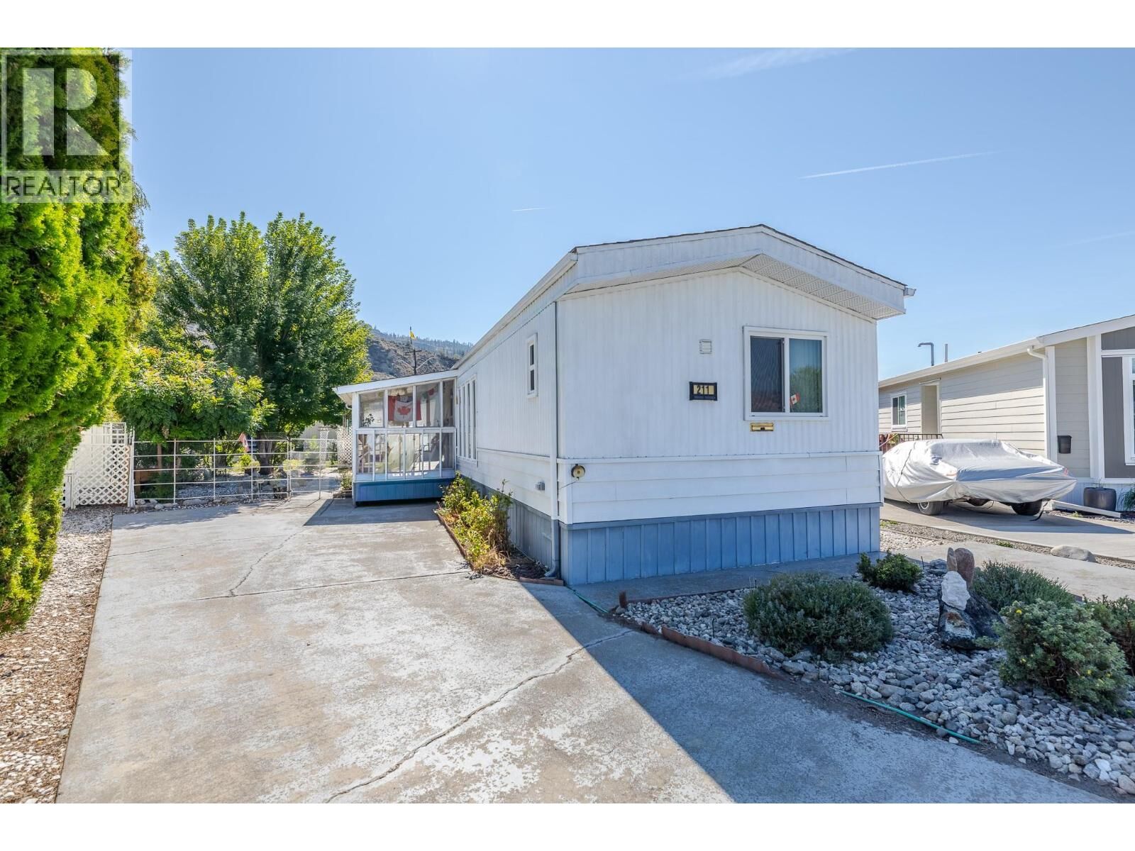 Property Photo: 3105 South Main Street 211 BC V2A 7H1