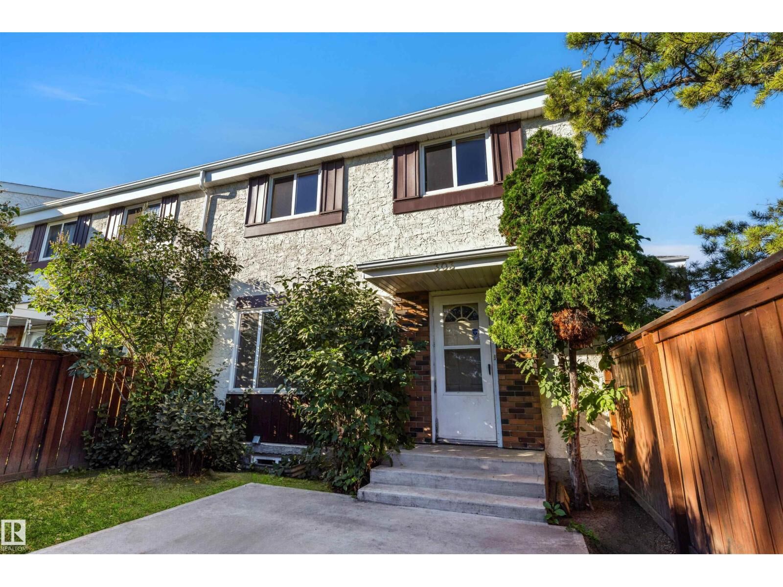 Property Photo: 303 Primrose Gardens Gd NW AB T5T 0R1