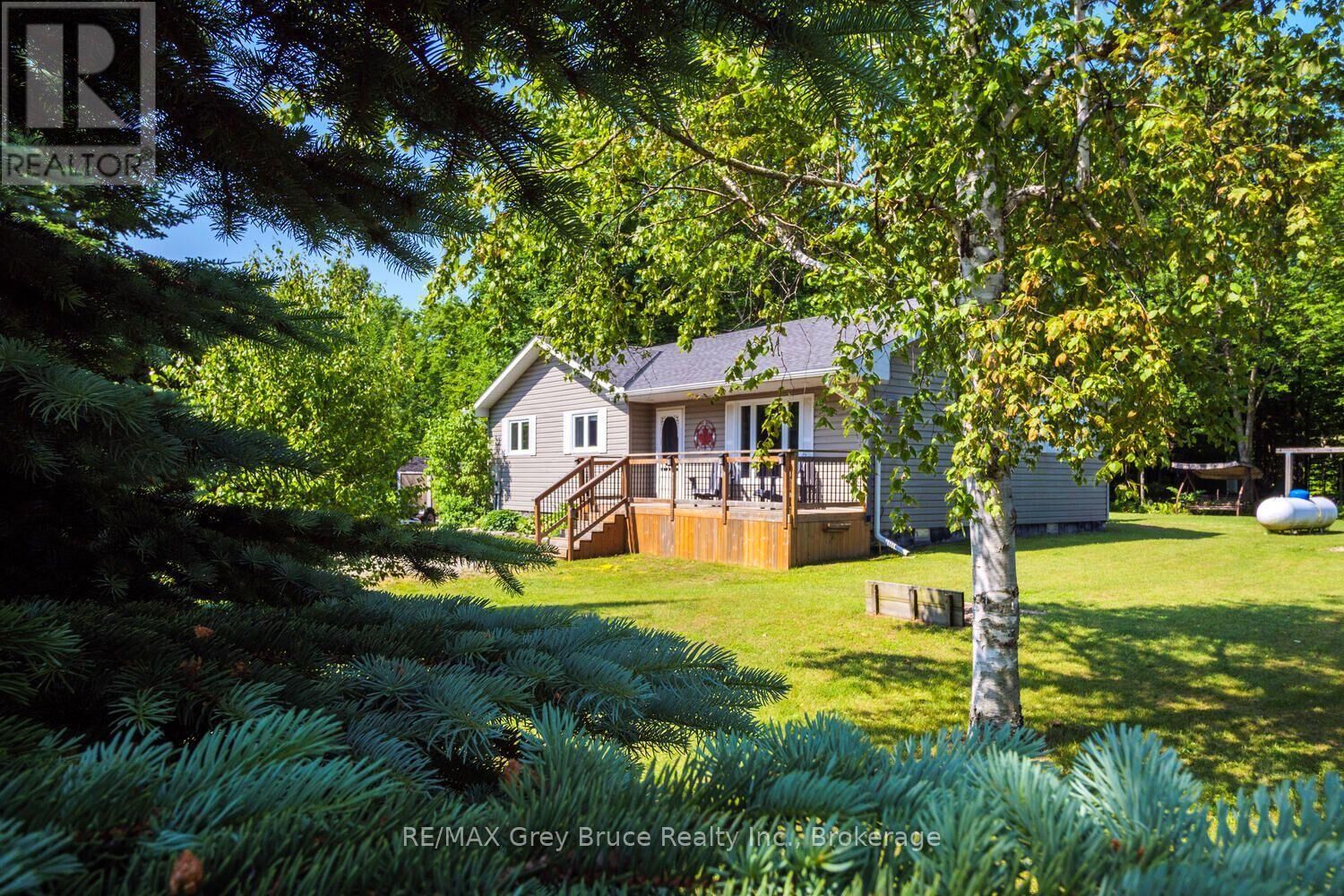 Property Photo:  32 Sugarbush Road  ON N0H 2G0 