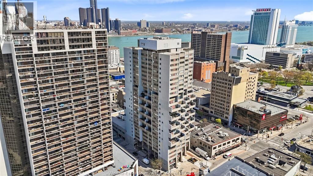 Property Photo:  380 Pelissier Street 301  ON N9A 6V7 