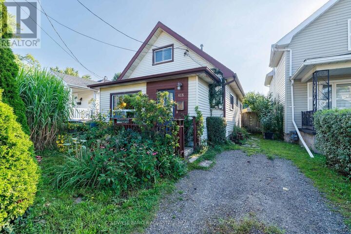 Property Photo:  418 McAlpine Avenue North  ON L3B 1T3 