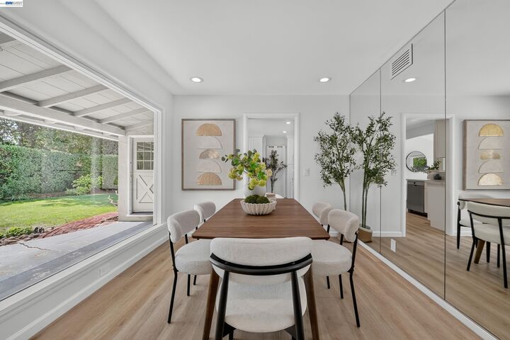 Property Photo:  4186 Willmar Dr  CA 94306 