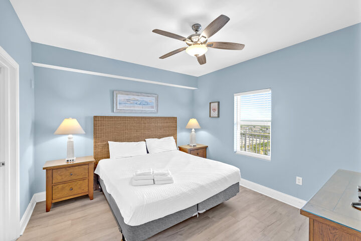 Property Photo:  9860 S Thomas Drive 1612  FL 32408 