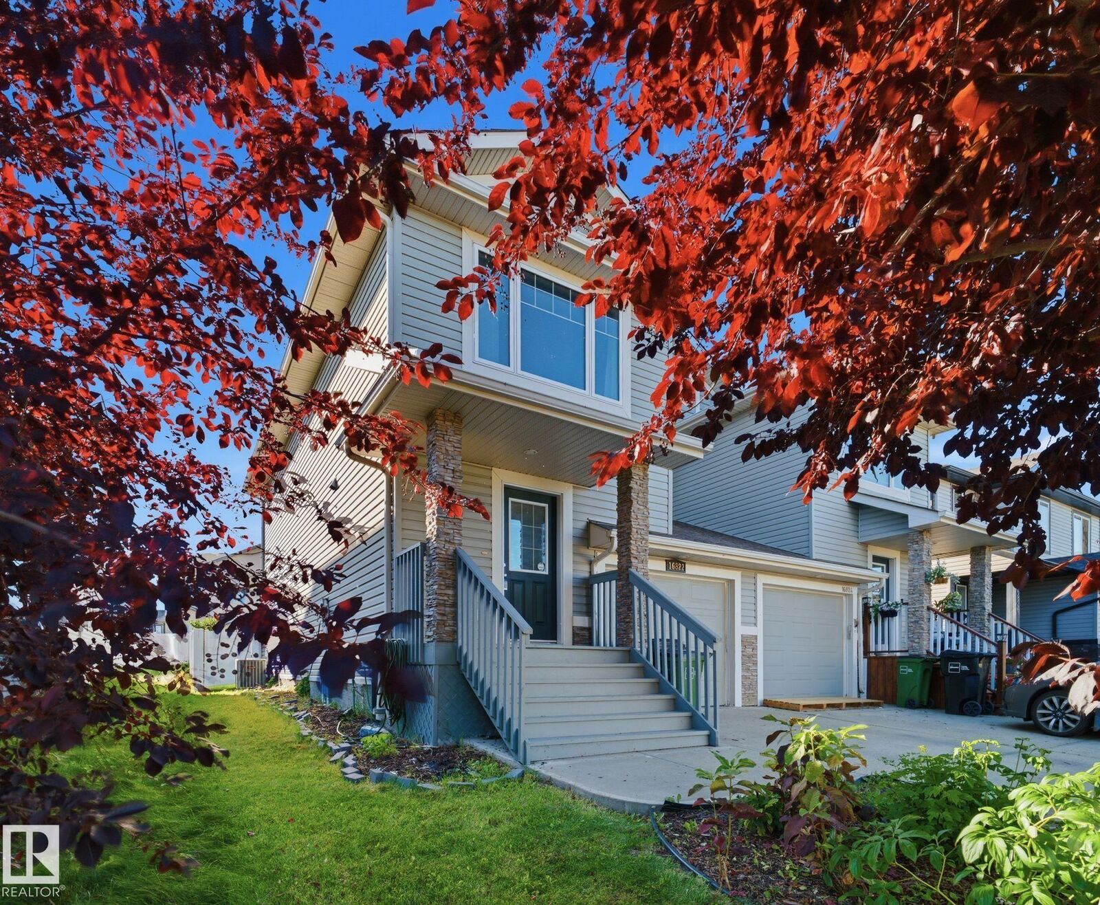 Property Photo:  16822 52 Street NW  AB T5Y 0R9 