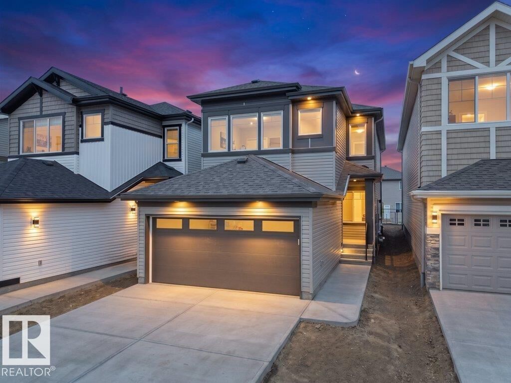 Property Photo:  912 17 Ave NW NW  AB T6T 2X8 