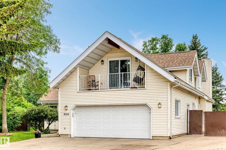 Property Photo:  8224 186 Street NW  AB T5T 1H4 