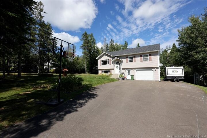 Photo de la propriété:  30 Madonna Drive  NB E3A 2N1 