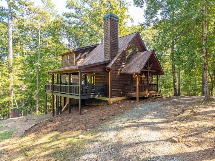 Property Photo:  529 Newel Drive  GA 30540 