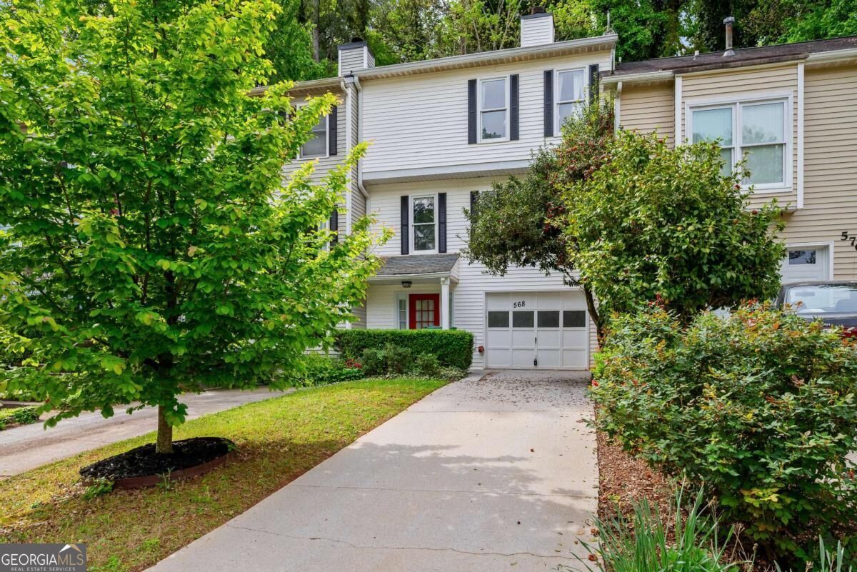 Property Photo:  568 Stratford Green  GA 30002 