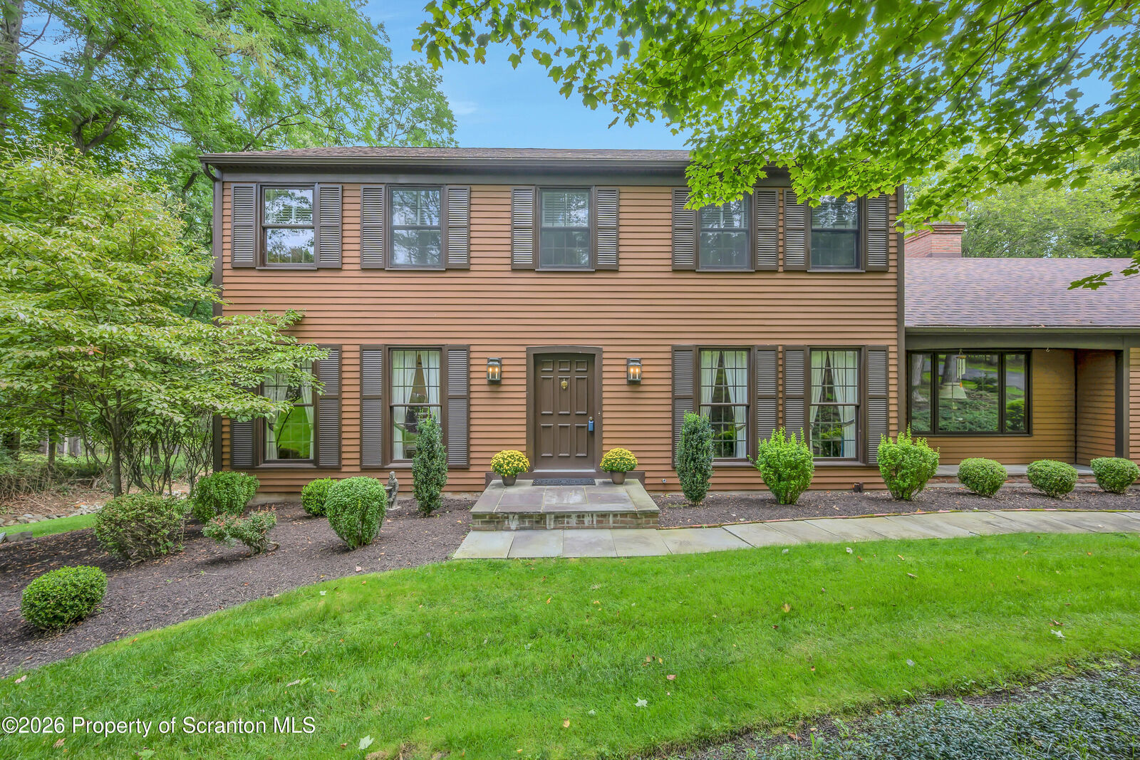 Property Photo:  513 Clinton Street  PA 18471 