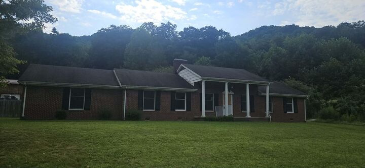 Property Photo: 21267 State Highway 190 KY 40940