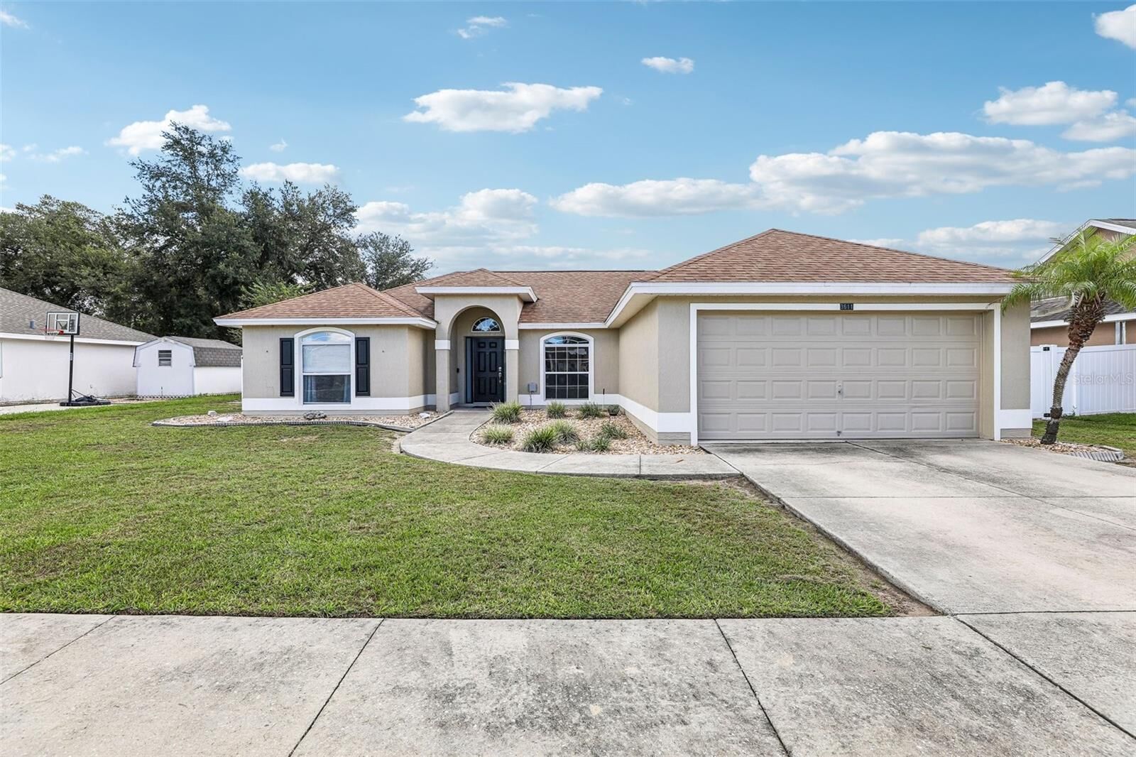 Property Photo:  3611 Windy Meadow Drive  FL 32778 