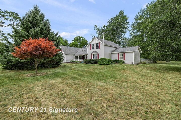 Property Photo:  3175 S Meridian Road  MI 48637 