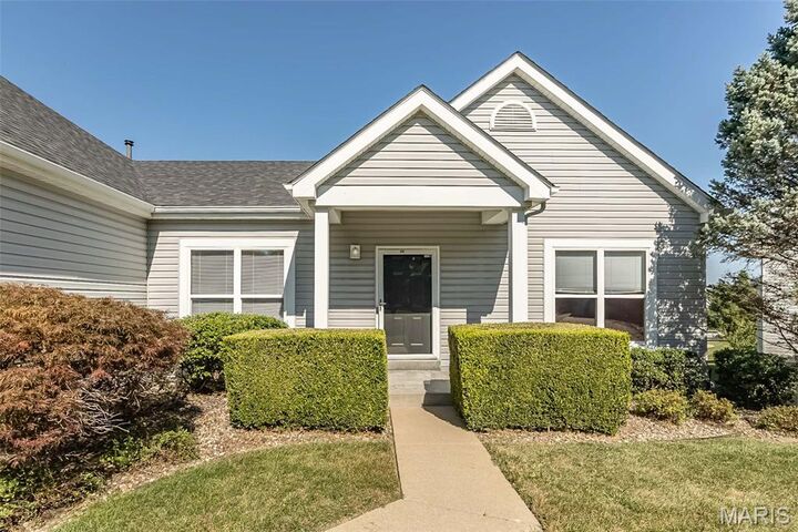 Property Photo: 865 Bellerive Manor Drive MO 63141