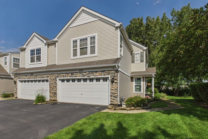 Property Photo:  6787 Slate Drive  IL 60110 
