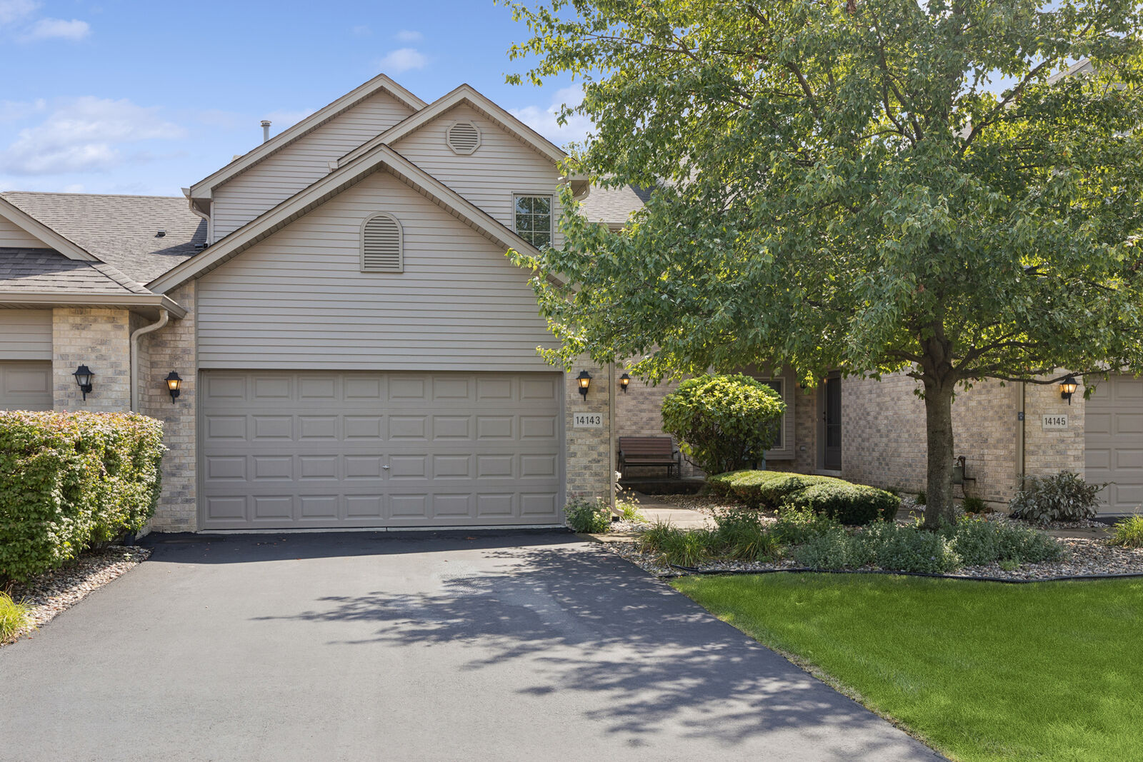 Property Photo: 14143 Norwich Lane IL 60467