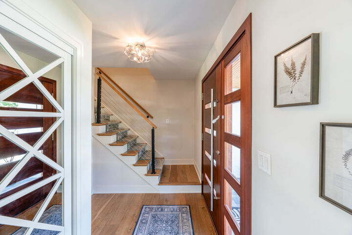 Property Photo:  