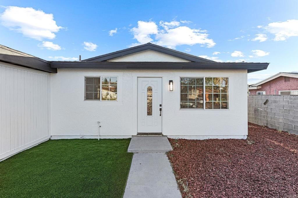 Property Photo:  1380 Piedra St Street  CA 92154 