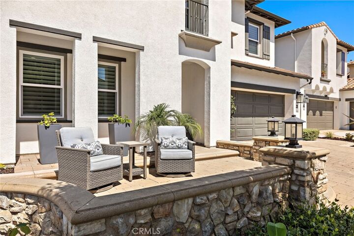 Property Photo:  39 Via Armilla  CA 92673 