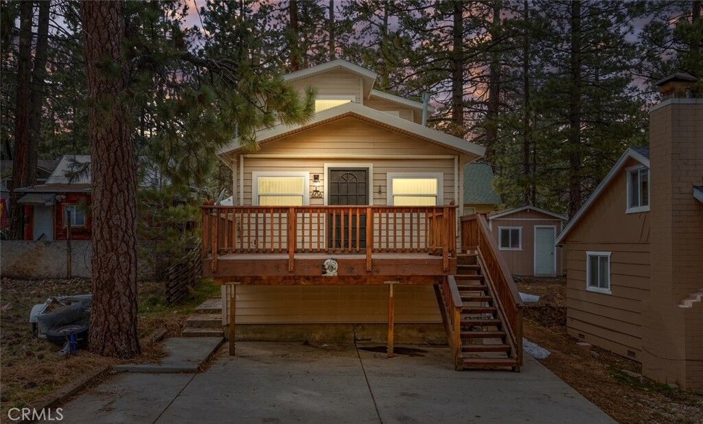 Property Photo:  606 Merced  CA 92315 