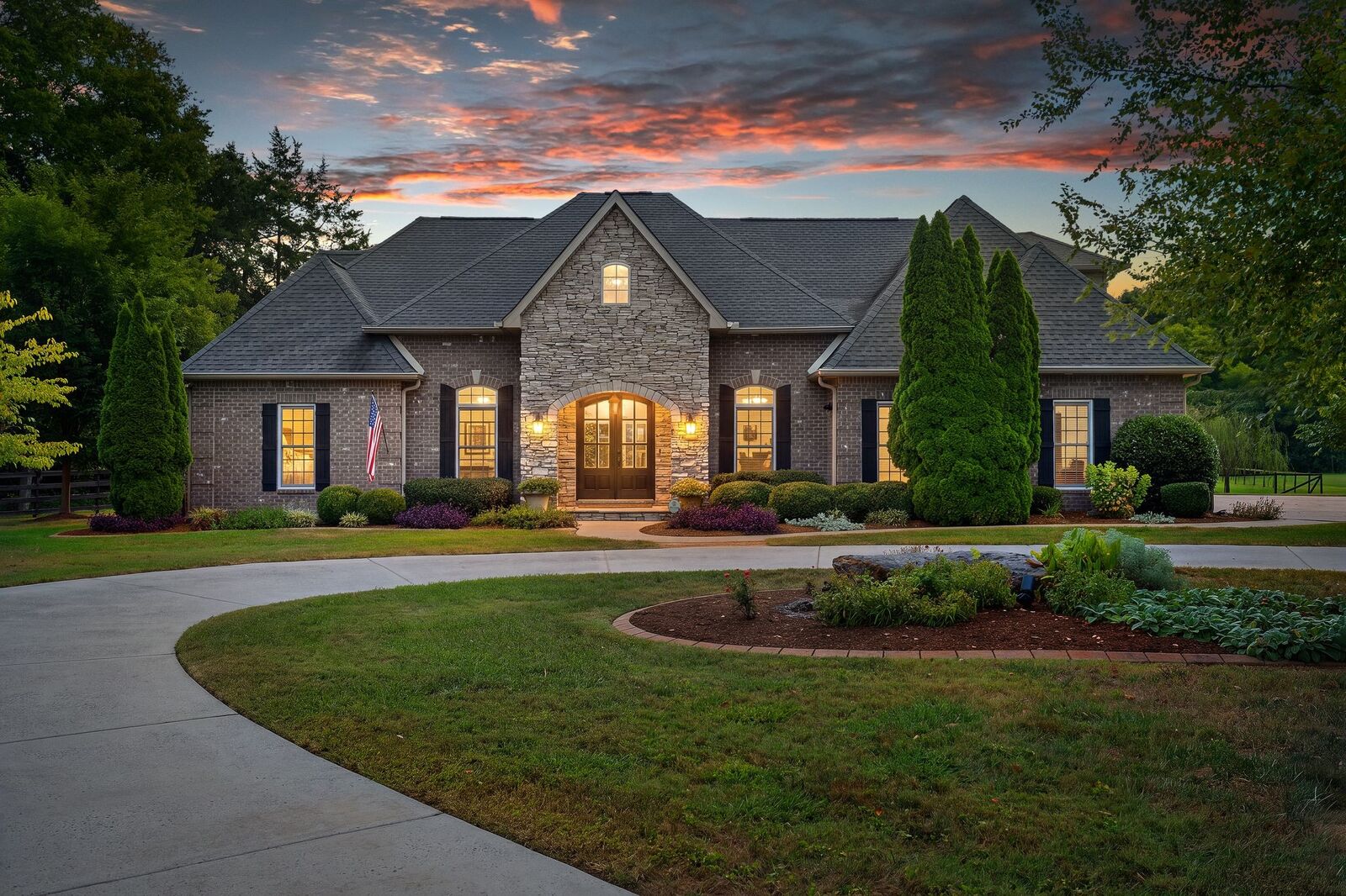 Property Photo:  1655 S Lovvorn Rd  TN 37037 