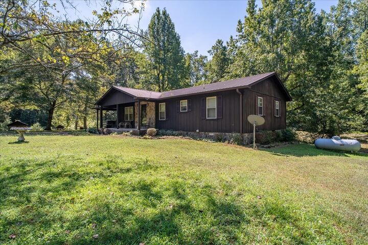 Property Photo:  772 Mink Branch Rd  TN 38485 