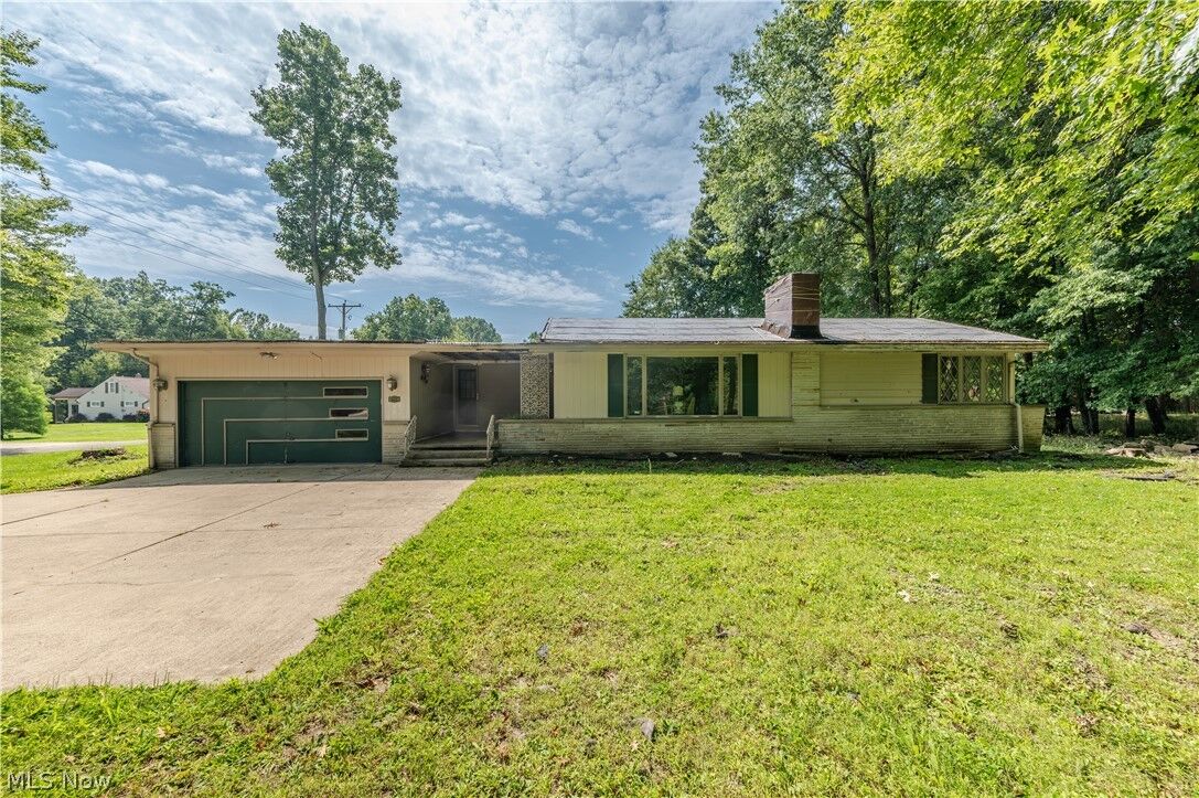 Property Photo:  2954 Anderson Morris Road  OH 44446 