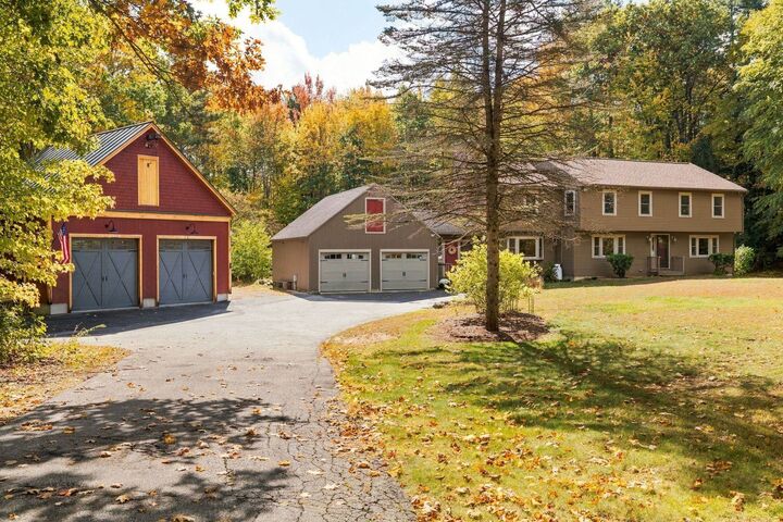 Property Photo:  6 North Woods Road  NH 03046 