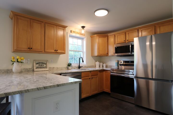 Property Photo:  34 Duff Thompson Lane  NH 03861-6229 