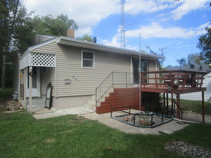 Property Photo: 721 Riverside Court MN 56537