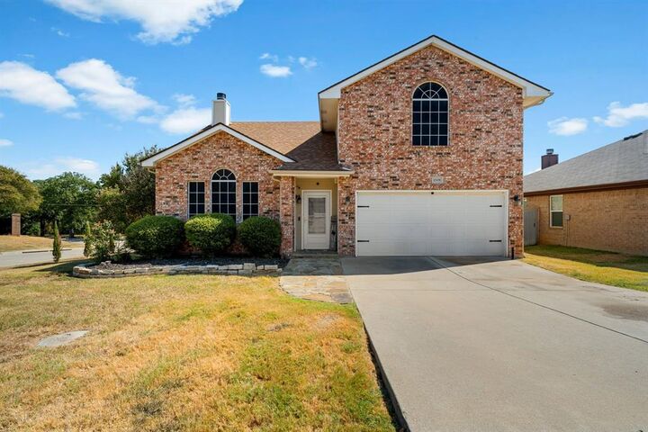 Property Photo: 1808 Rybovich Lane TX 76063