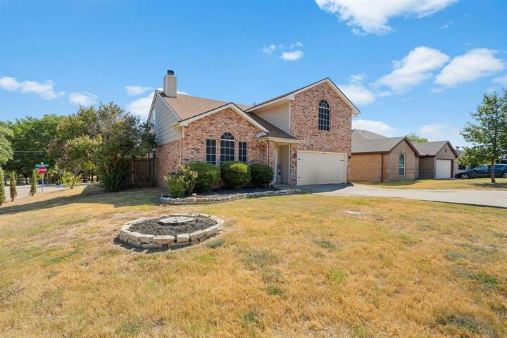 Photo de la propriété:  1808 Rybovich Lane  TX 76063 