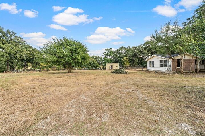 Property Photo: 1311 E Stegall Road TX 76706