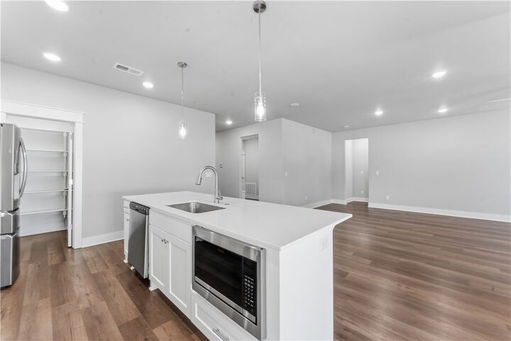 Property Photo:  2208 Riggins Avenue  AR 72751 