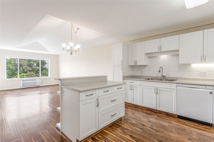 Photo de la propriété:  250 Dougall Road N 405  BC V1X 3K5 