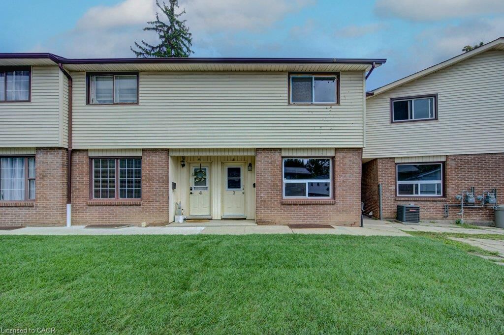 Property Photo:  2 Gilholm Avenue  ON N1S 1P7 