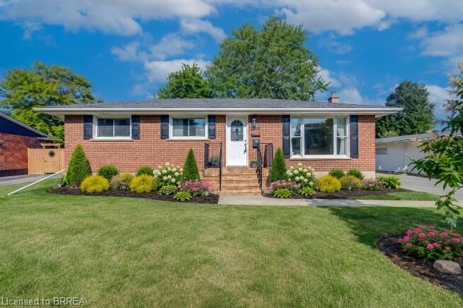 Property Photo:  62 Forsythe Avenue  ON N3R 3L7 