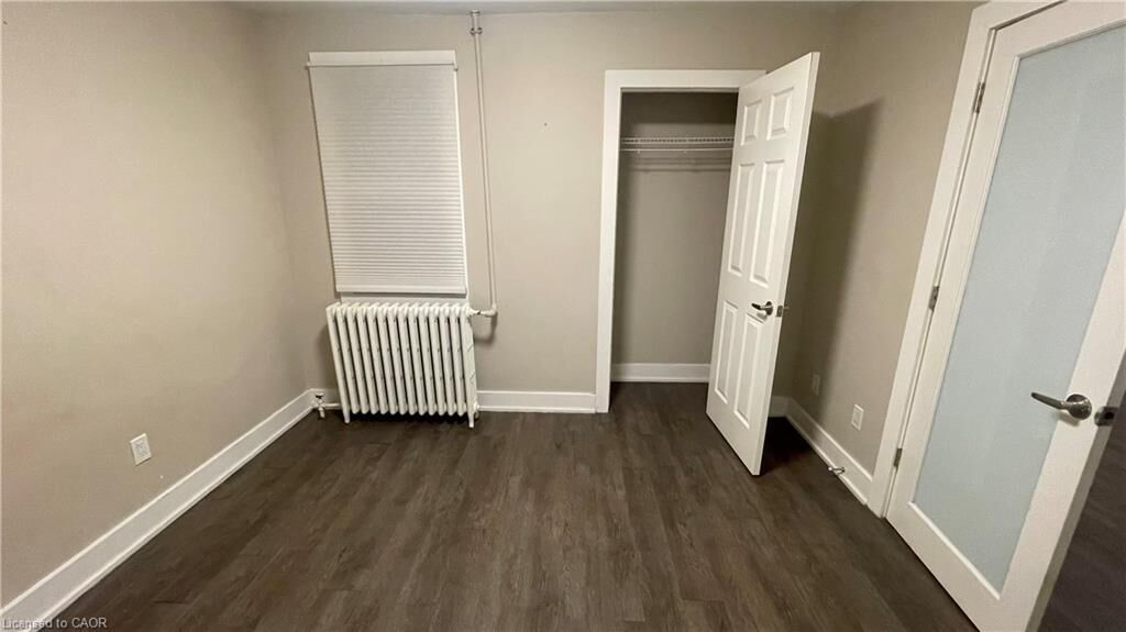 Property Photo:  4 Ottawa Street N 2  ON L8H 3Y7 