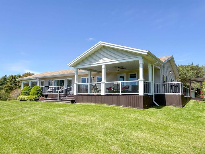 Property Photo:  12 Lighthouse Lane  PE C1B 2N9 