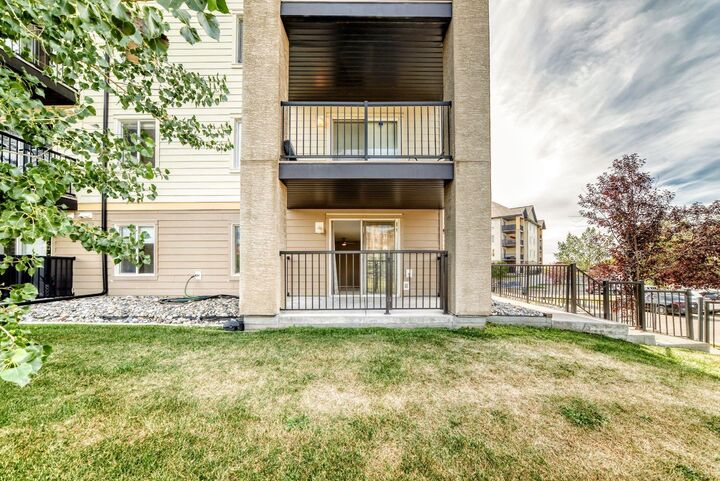 Property Photo:  304 Mackenzie Way SW 8101  AB T4B 3H8 