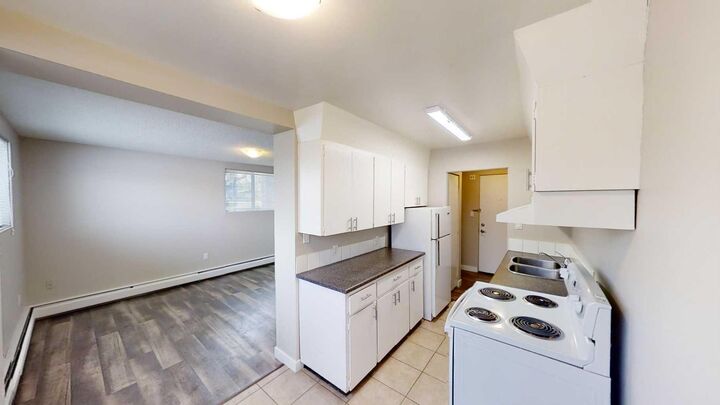 Property Photo:  9932 105 Avenue 108  AB T8V 1G9 