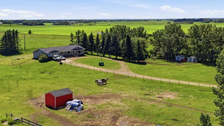 Property Photo:  17431 Township Road 444  AB T0B 3Y0 