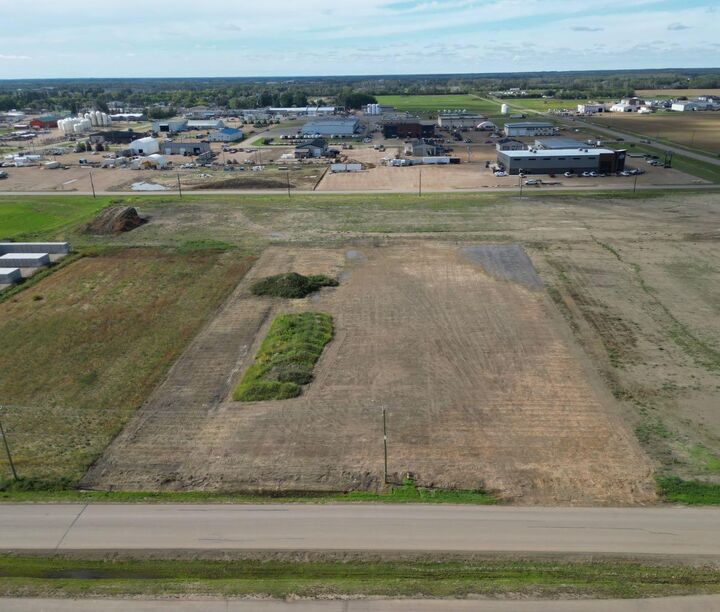 Property Photo:  10606 97 Street  AB T0H 2H0 