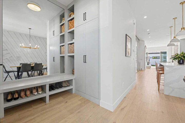 Property Photo: 621 22 Avenue NE AB T2E 1V3