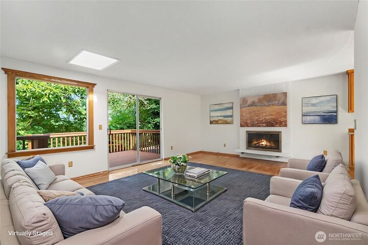 Property Photo: 11617 7th Avenue SW WA 98146