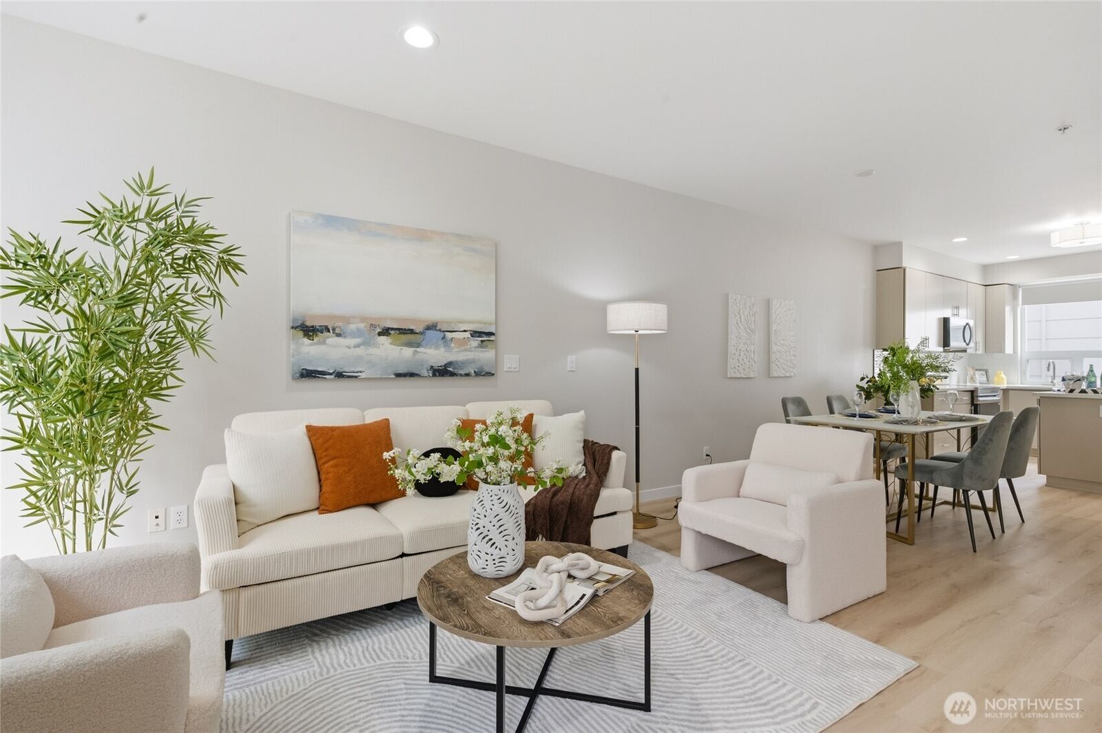 Property Photo: 15200 NE 81st Way 106 WA 98052