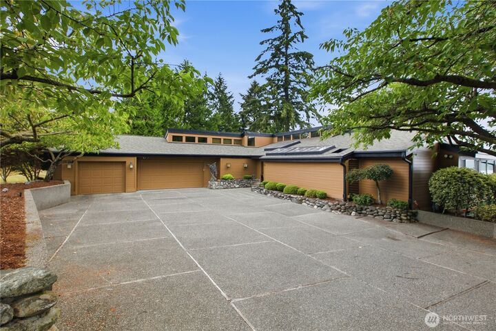 Property Photo: 5325 Illahee Lane NE WA 98516