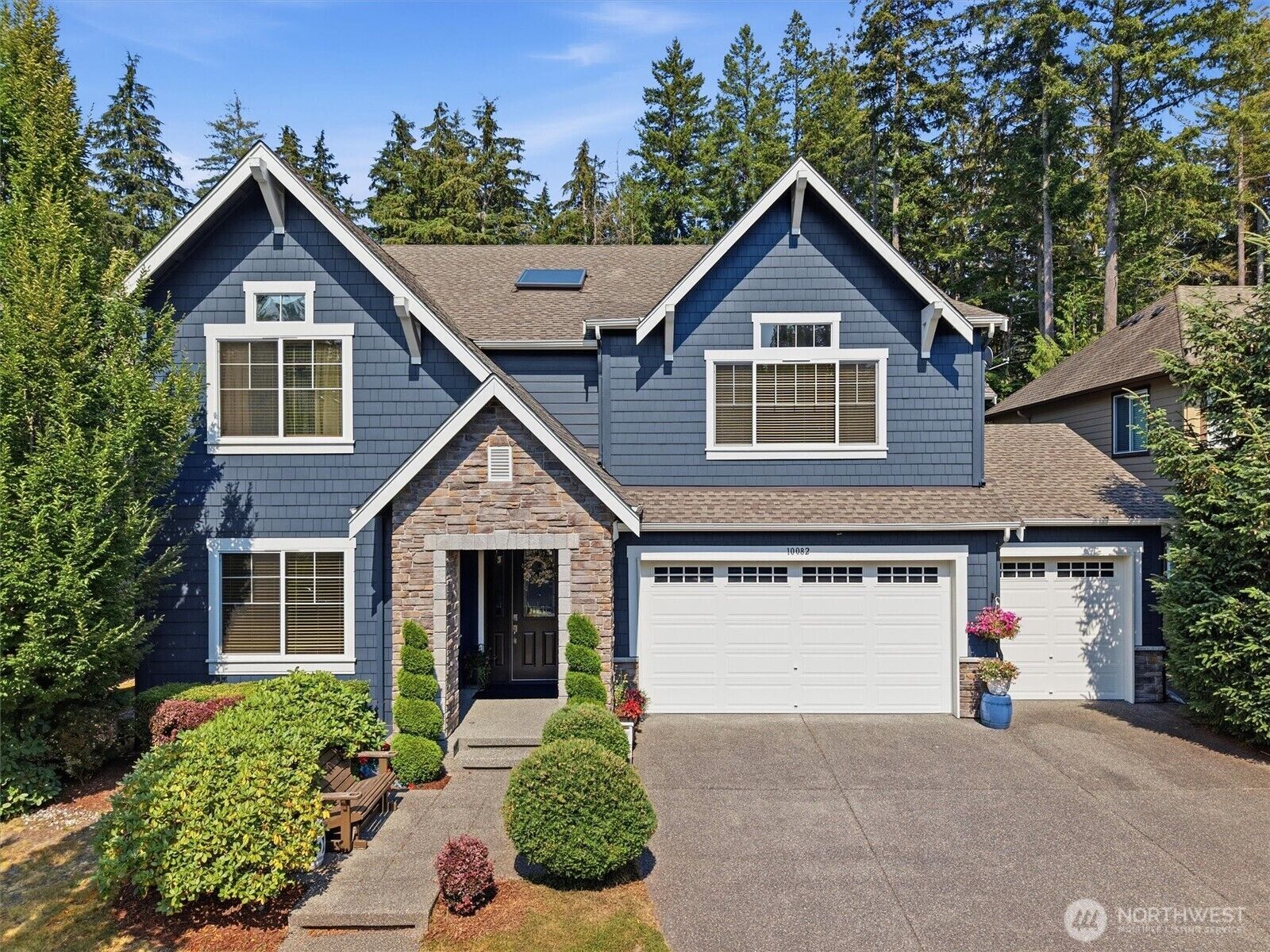 Property Photo:  10082  240th Avenue NE  WA 98053 